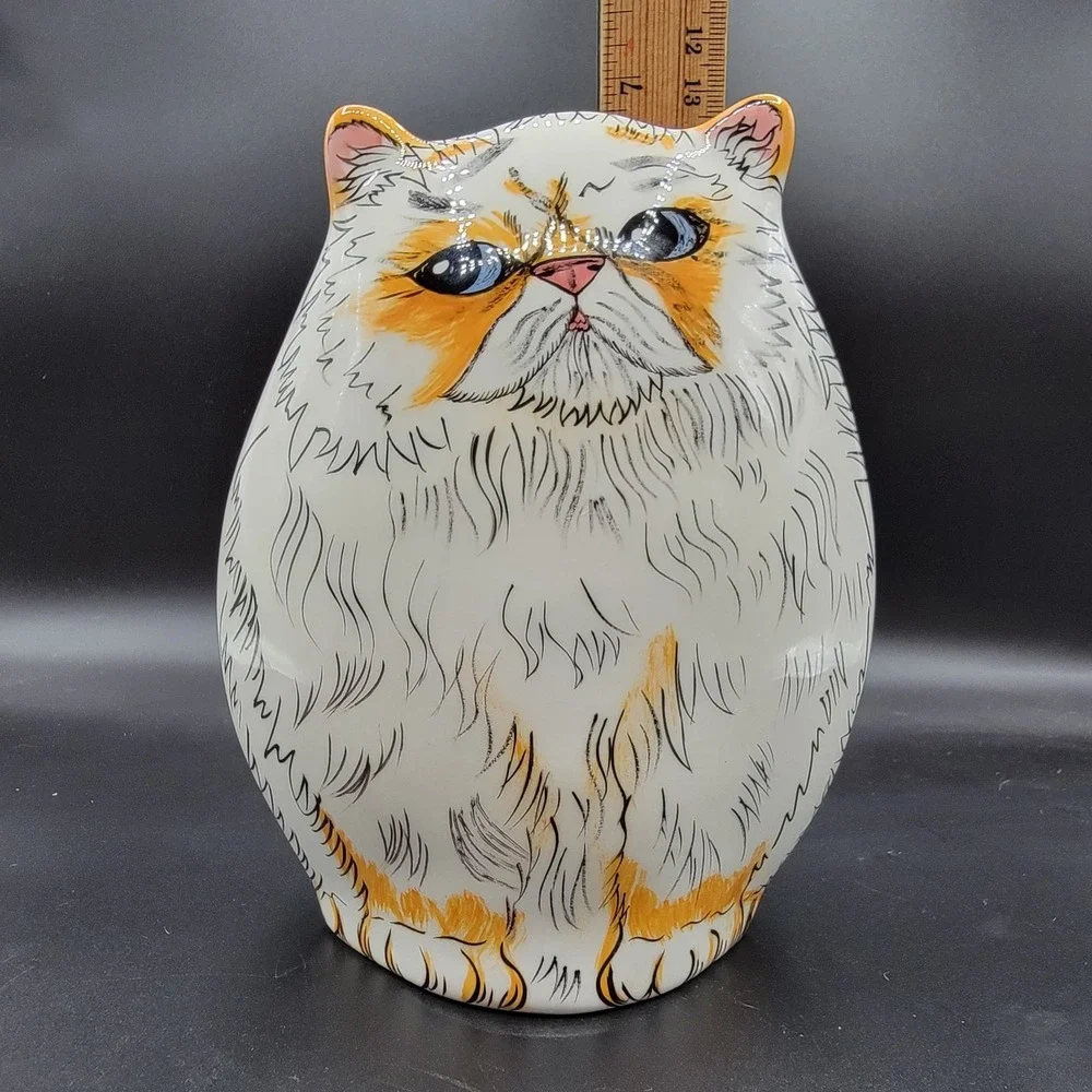 Cats by Nina Collection Nina Lyman Persian White Cat Vase With Blue Eyes 7" - Picture 9 of 10